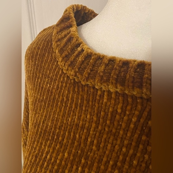 Max Studio Soft Knit Slouchy Sweater. Women’s Size M - Picture 3 of 6